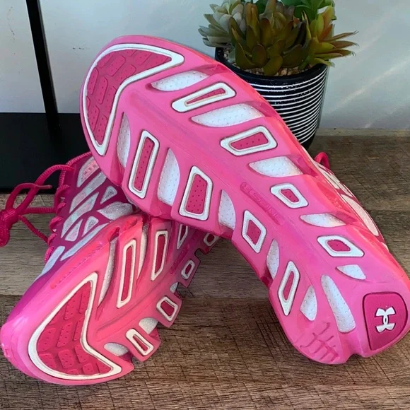 Under Armour Spine Youth Pink & White Running Sneakers Size 6.5Y / Women’s 7.5/8 - Picture 14 of 15